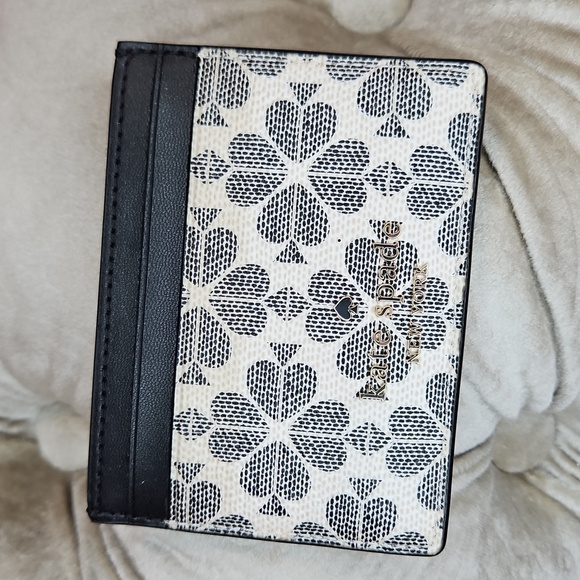 Kate Spade Flower Black and White Card Holder - Picture 3 of 7